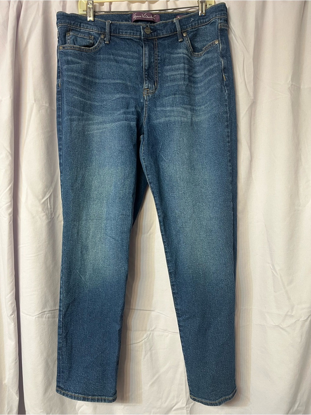 Gloria Vanderbilt Medium Blue Straight Leg Jeans